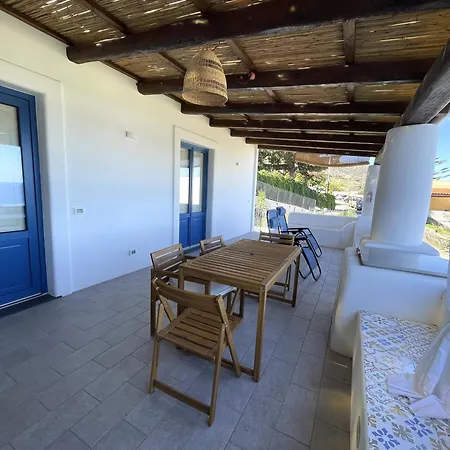 A - Alba & Rosina, Isola Salina Vakantiehuis Malfa (Salina)