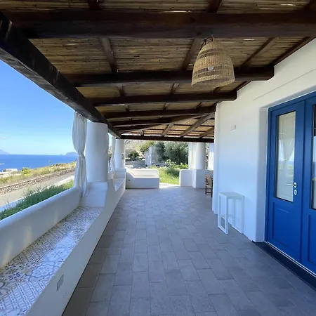 A - Alba & Rosina, Isola Salina Malfa (Salina)