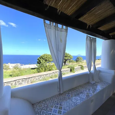 A - Alba & Rosina, Isola Salina Holiday home