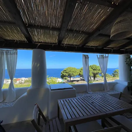 A - Alba & Rosina, Isola Salina Holiday home *
