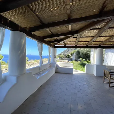 A - Alba & Rosina, Isola Salina Malfa (Salina)