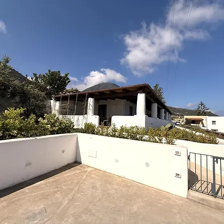 A - Alba & Rosina, Isola Salina Holiday home